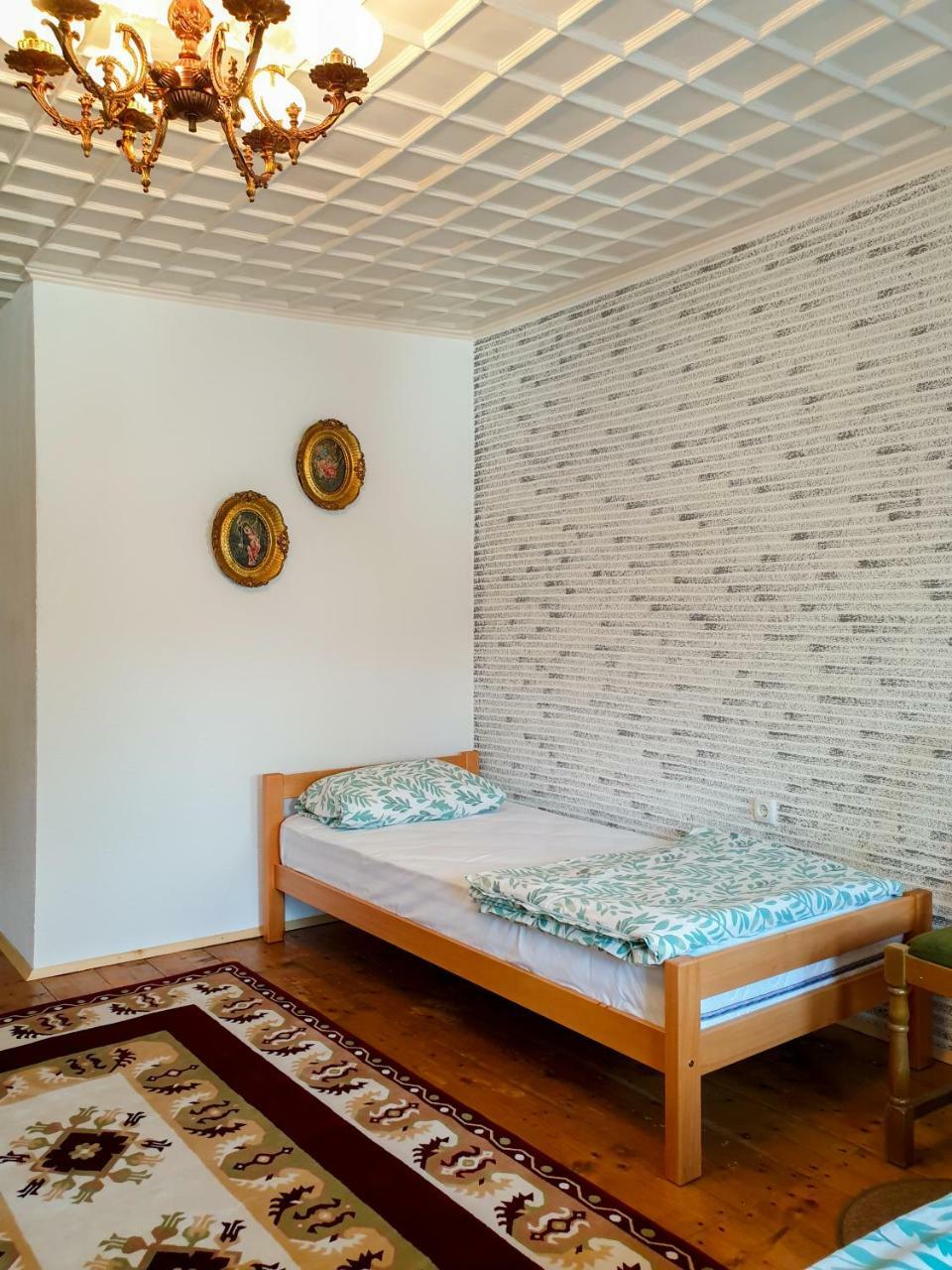 Kulla Dula Guesthouse Gjakova Exterior foto